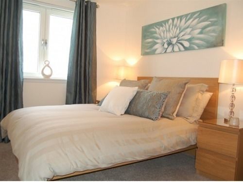 Kepplestone Manor Apartment Aberdeen Bagian luar foto