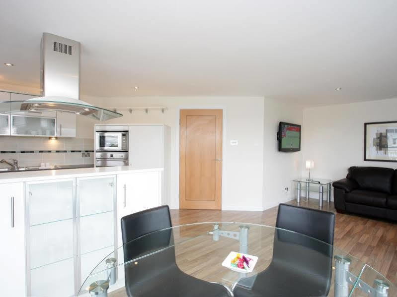 Kepplestone Manor Apartment Aberdeen Bagian luar foto